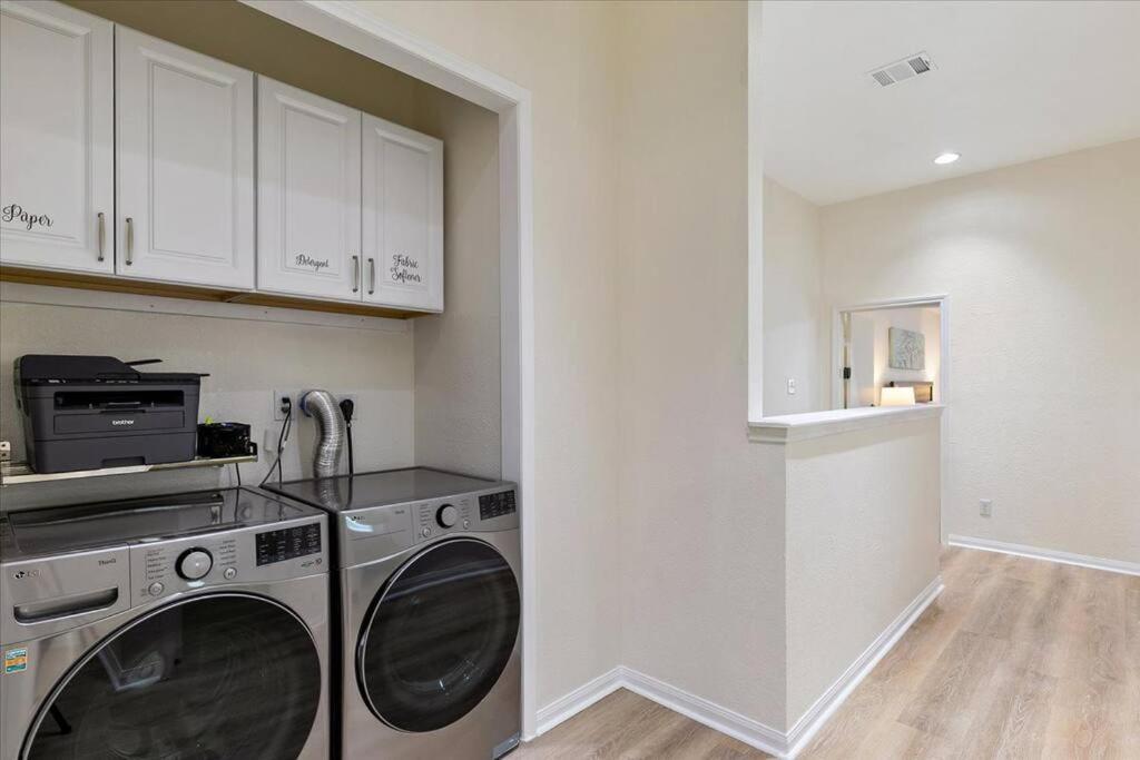 Lucky House - Tranquility In The Middle Of Houston - Tv In Every Room - 300 M2 מראה חיצוני תמונה