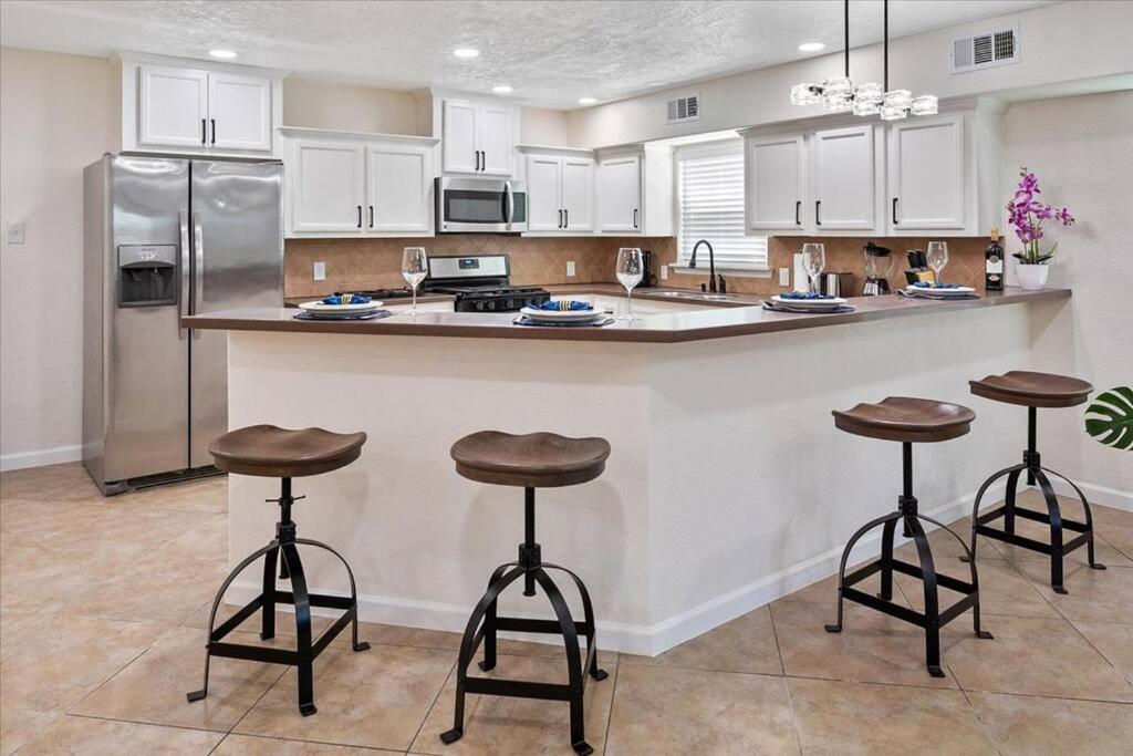Lucky House - Tranquility In The Middle Of Houston - Tv In Every Room - 300 M2 מראה חיצוני תמונה