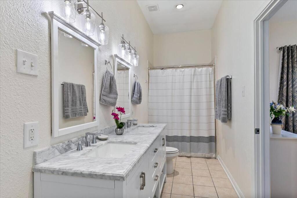 Lucky House - Tranquility In The Middle Of Houston - Tv In Every Room - 300 M2 מראה חיצוני תמונה